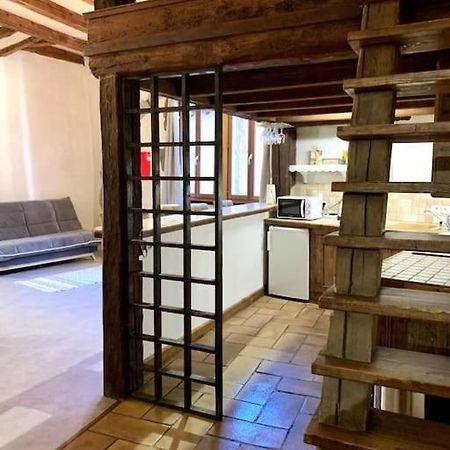 Apartmán L'Atypique, Bord Du Thiou Annecy Exteriér fotografie
